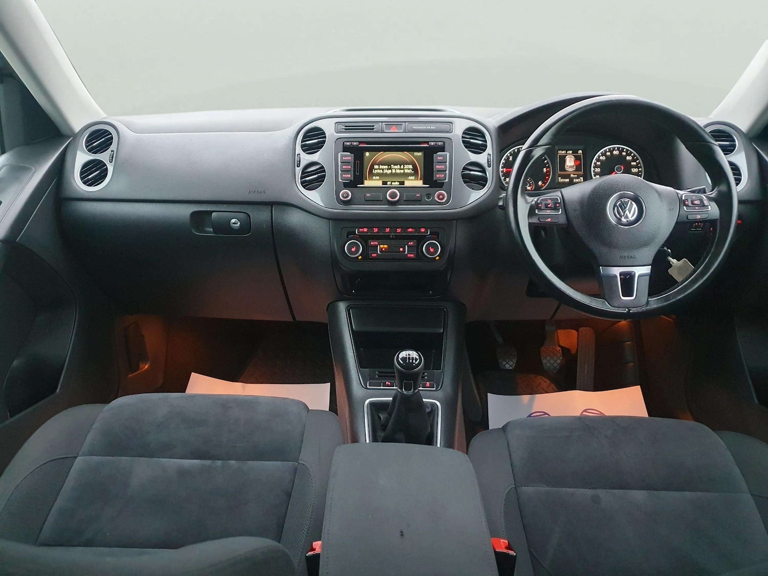 Used Volkswagen Tiguan 2015 for sale - 76292310: Photo 45