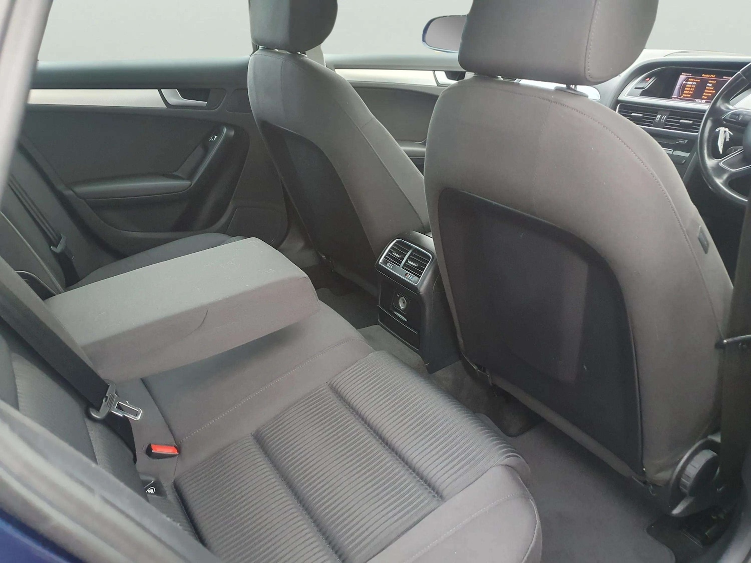 Used Audi A4 2012 for sale - 76316714: Photo 41