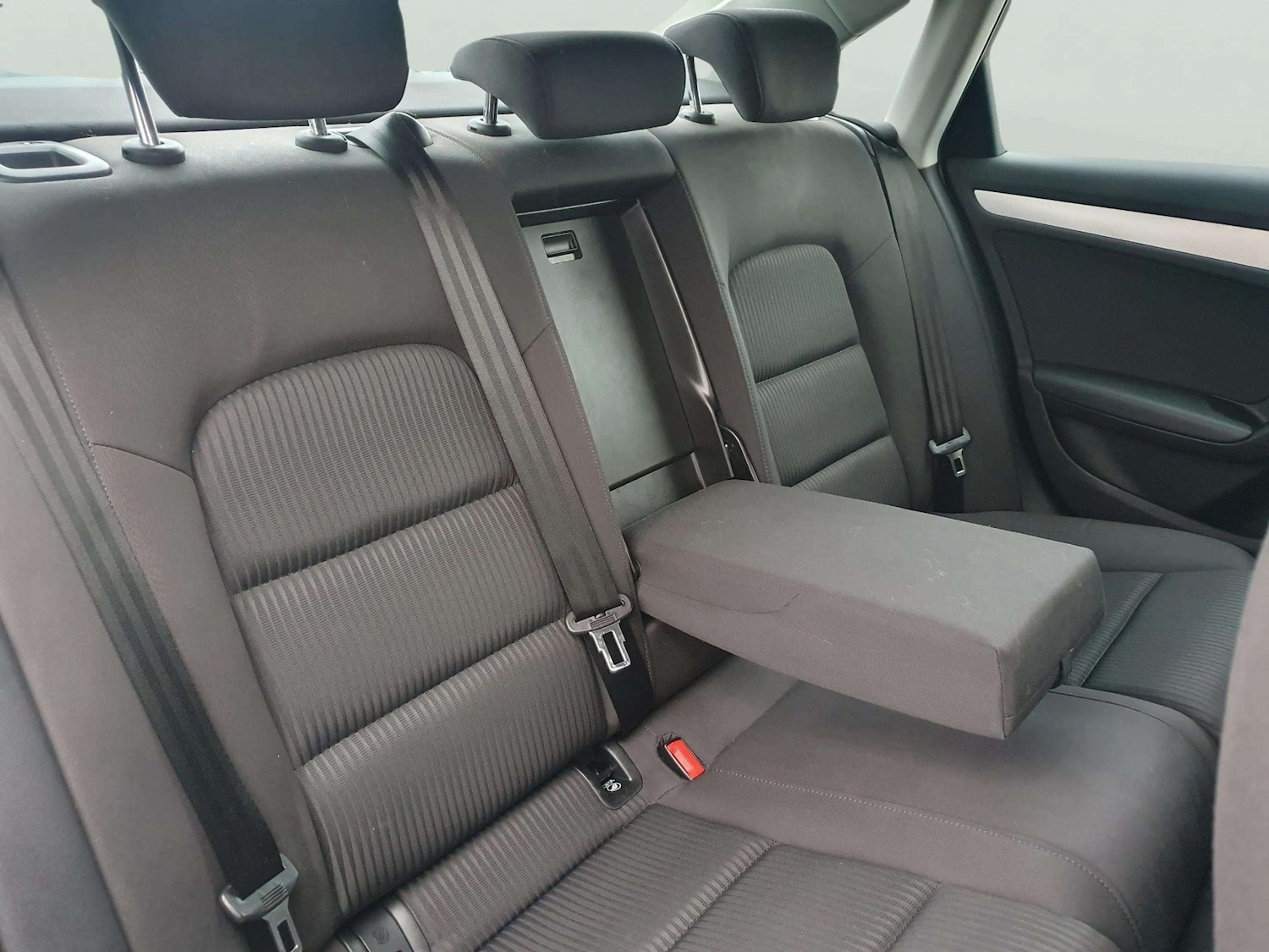 Used Audi A4 2012 for sale - 76316714: Photo 43