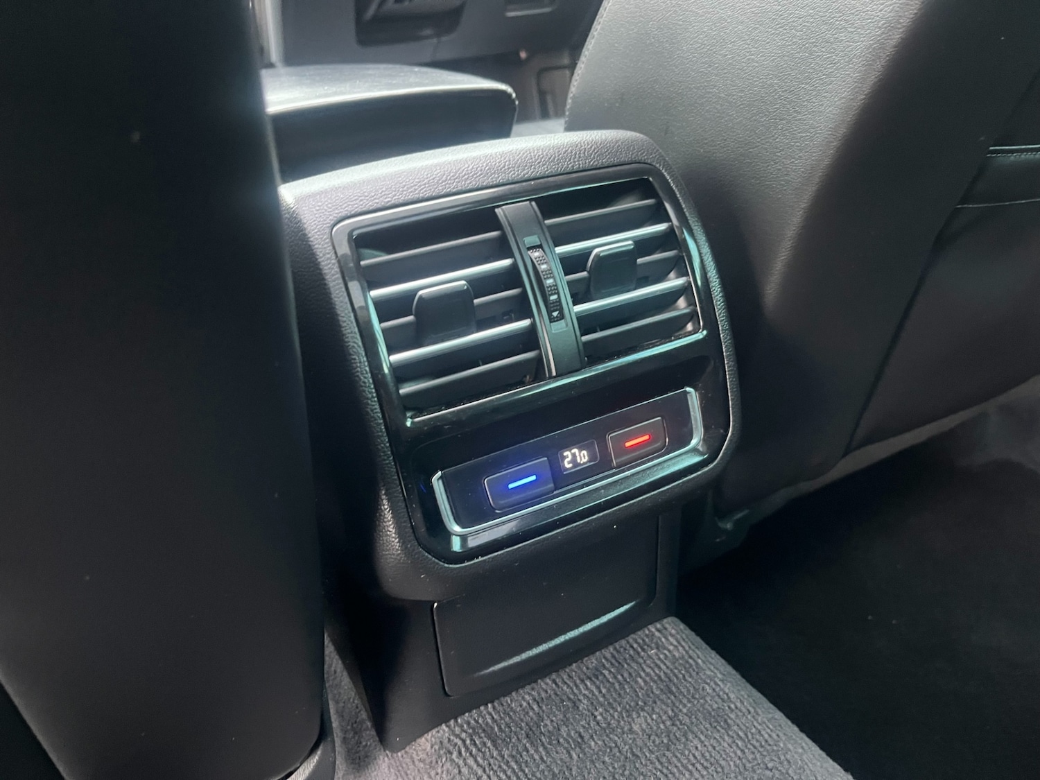 Used Volkswagen Passat 2018 for sale - 76162155: Photo 53