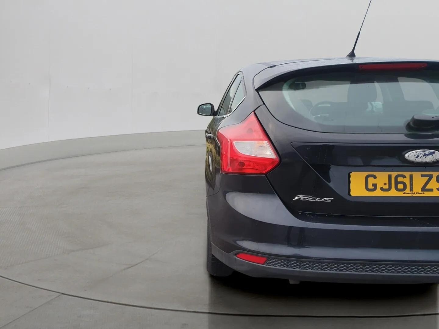 Used Ford Focus 2011 for sale - 76590074: Photo 13