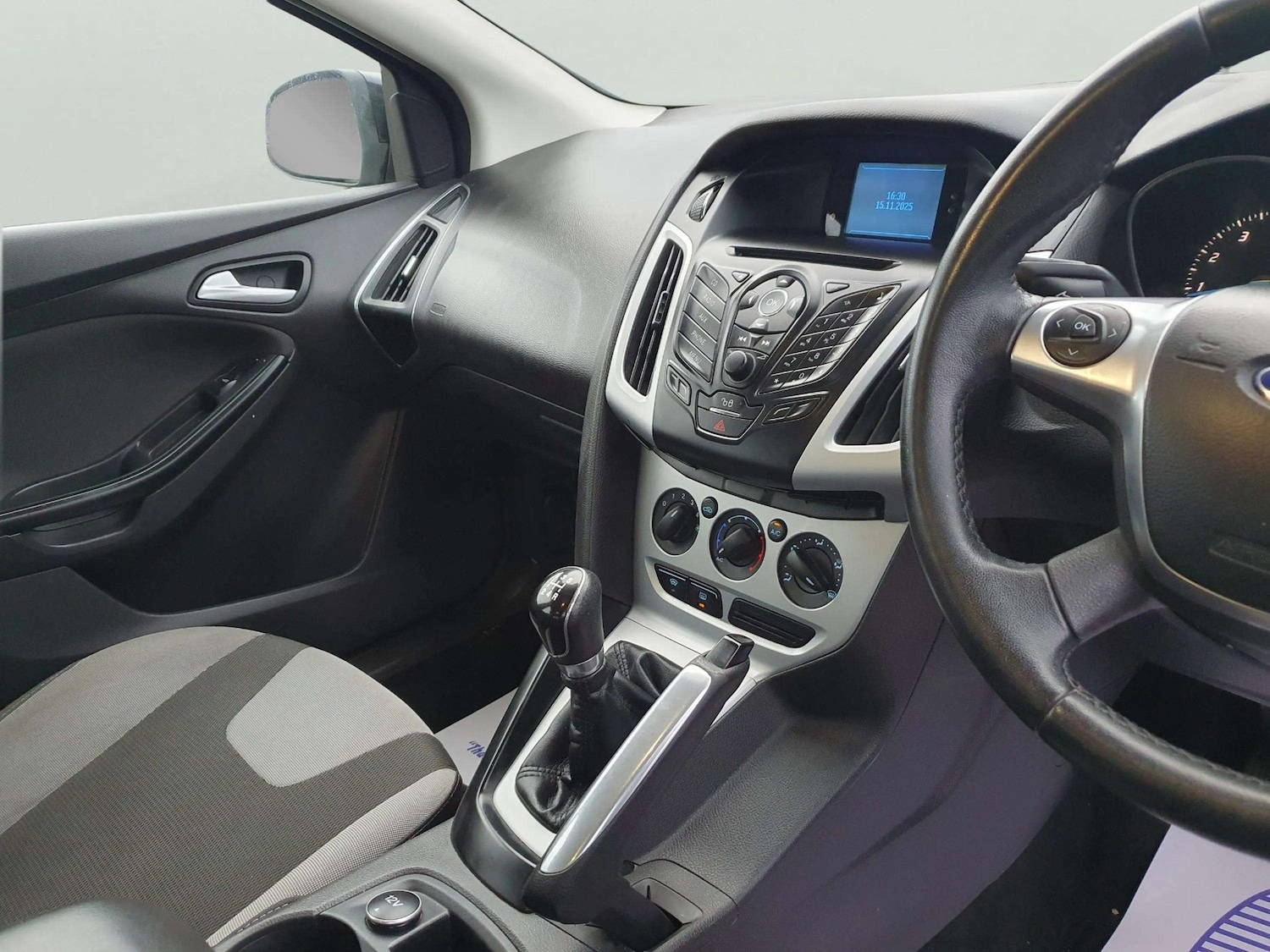 Used Ford Focus 2011 for sale - 76590074: Photo 31