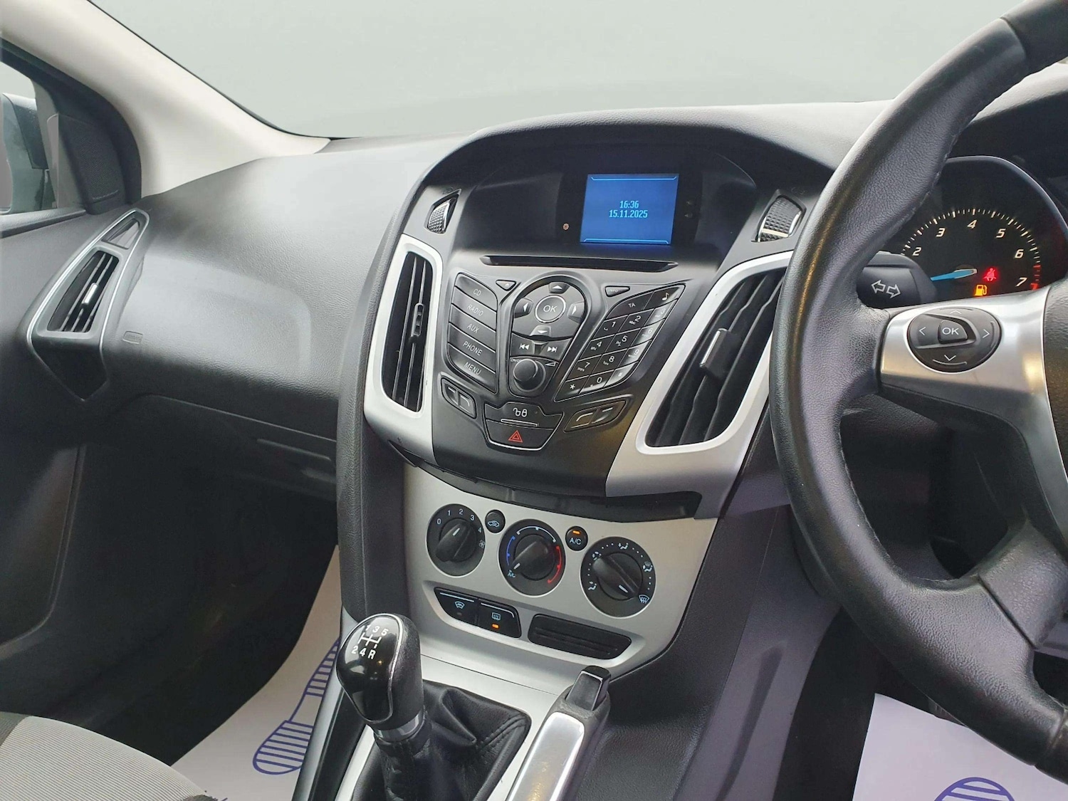 Used Ford Focus 2011 for sale - 76590074: Photo 43