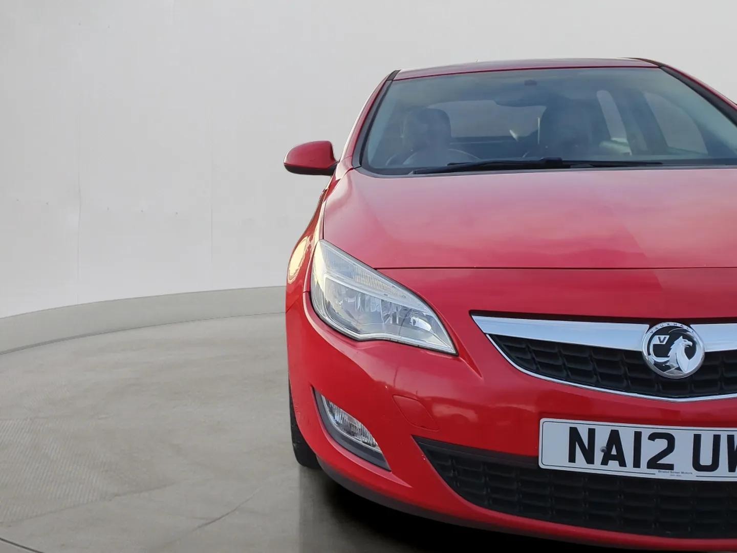 Used Vauxhall Astra 2012 for sale - 76379425: Photo 4