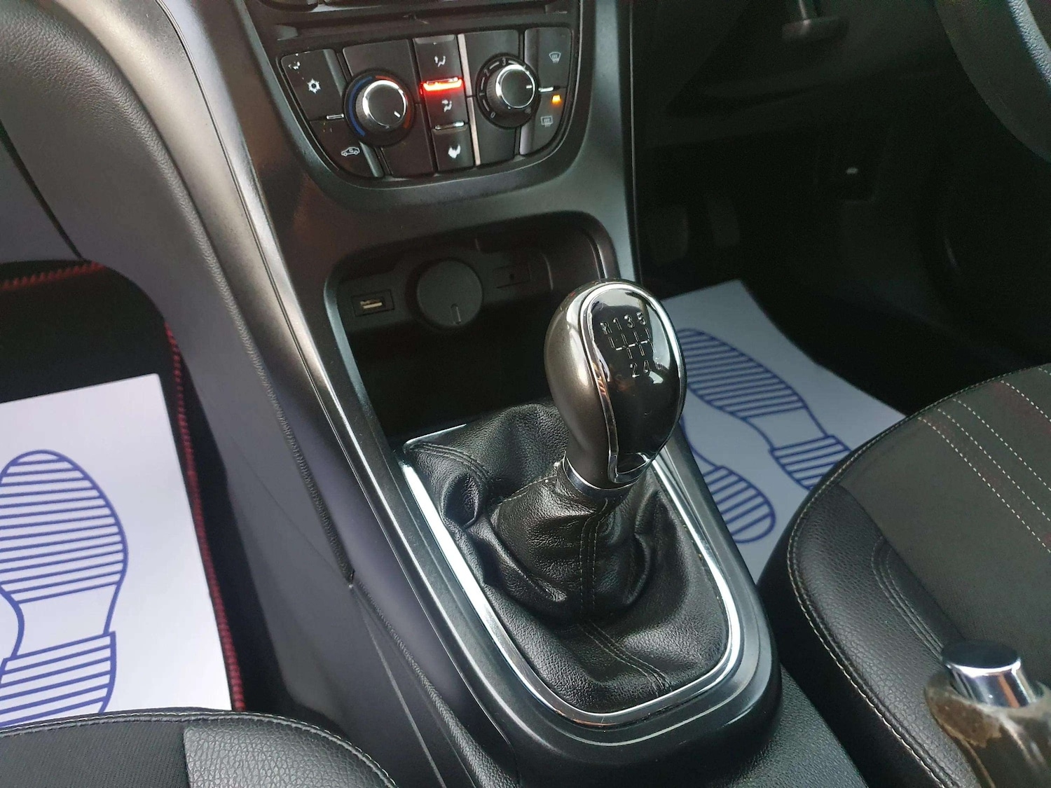 Used Vauxhall Astra 2012 for sale - 76379425: Photo 44