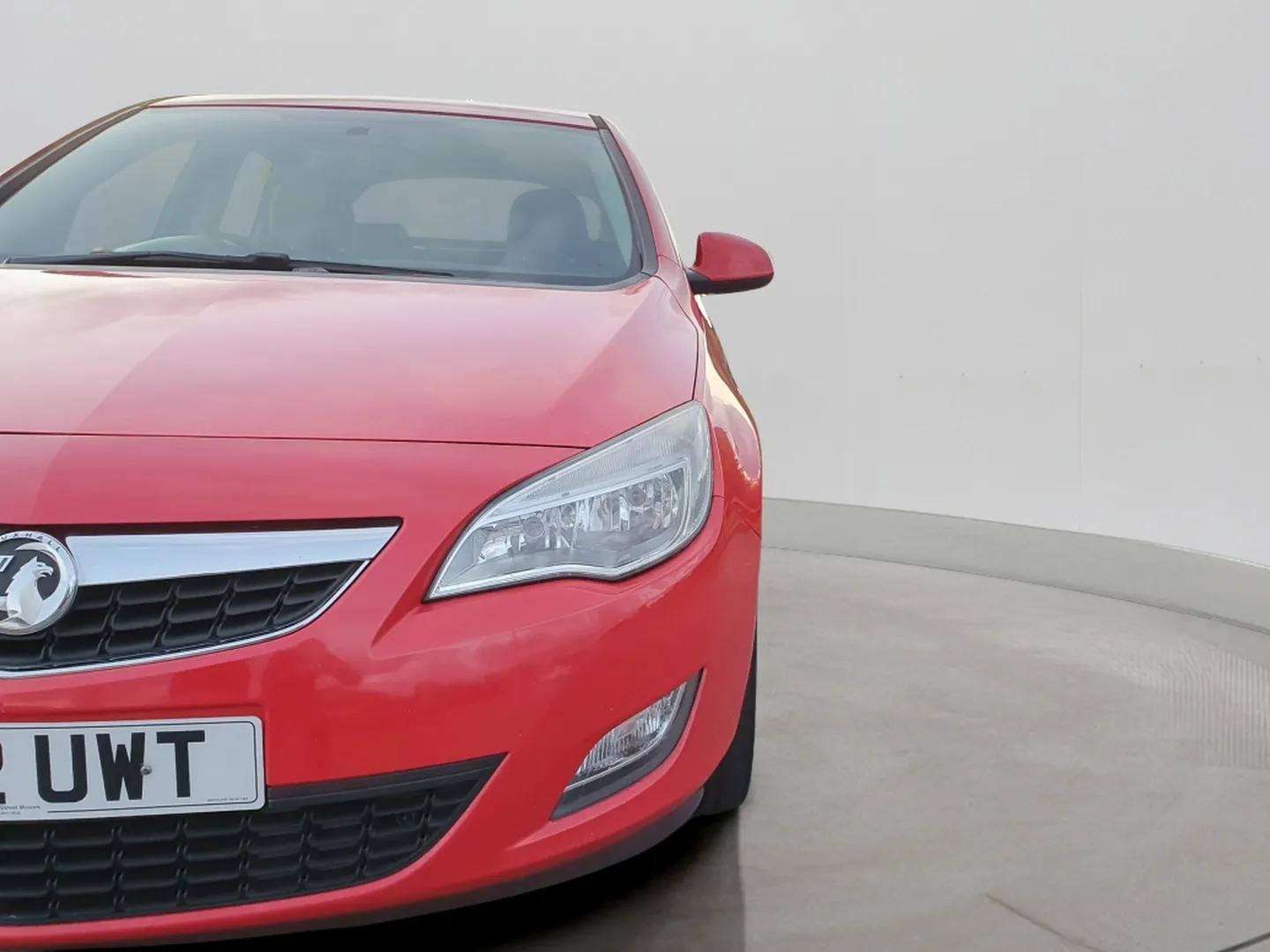 Used Vauxhall Astra 2012 for sale - 76379425: Photo 5