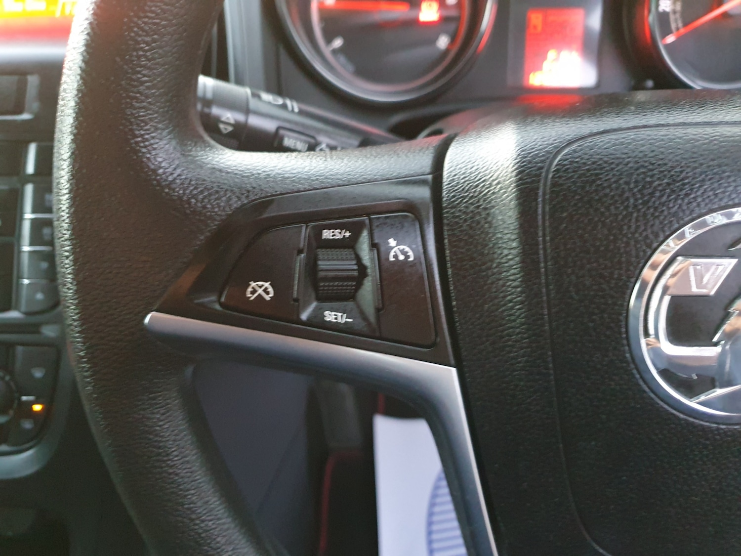 Used Vauxhall Astra 2012 for sale - 76379425: Photo 54