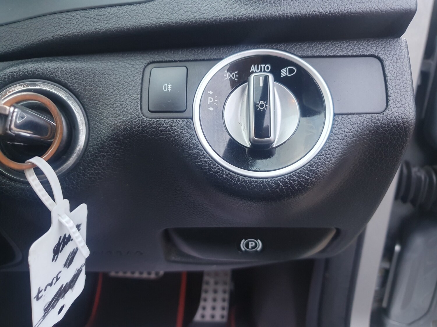 Used Mercedes-Benz C Class 2013 for sale - 77848884: Photo 58