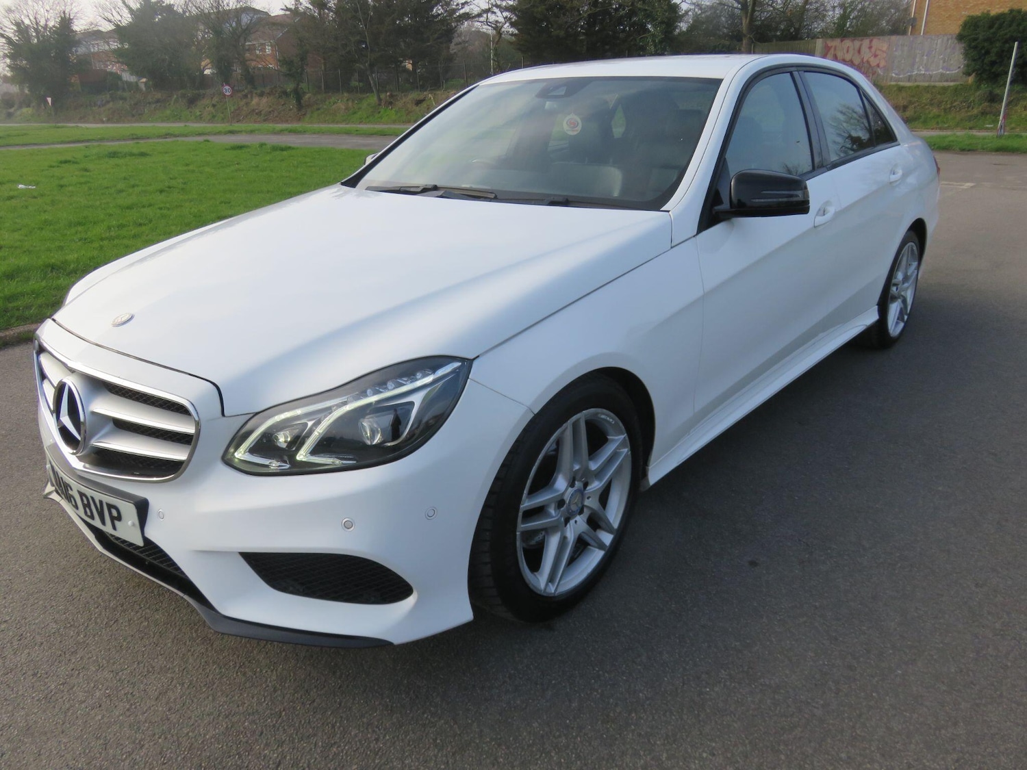 Used Mercedes-Benz E Class for sale - 77752901: Photo 3