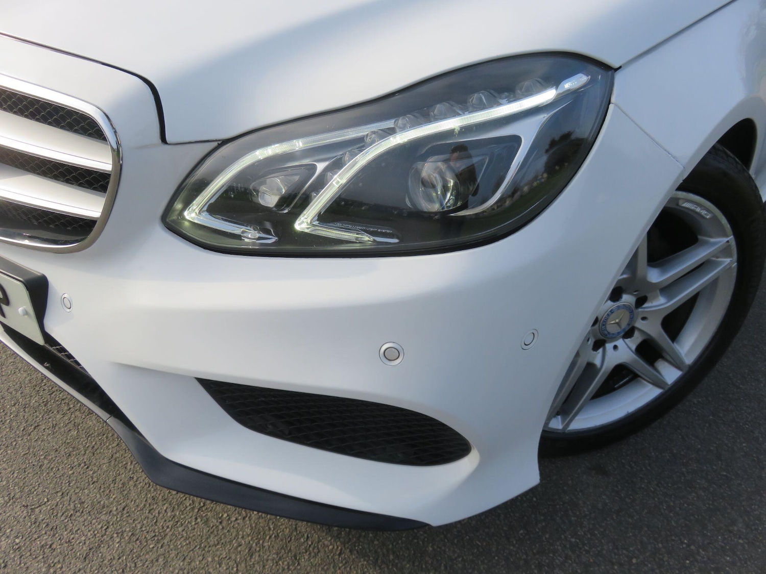 Used Mercedes-Benz E Class for sale - 77752901: Photo 4