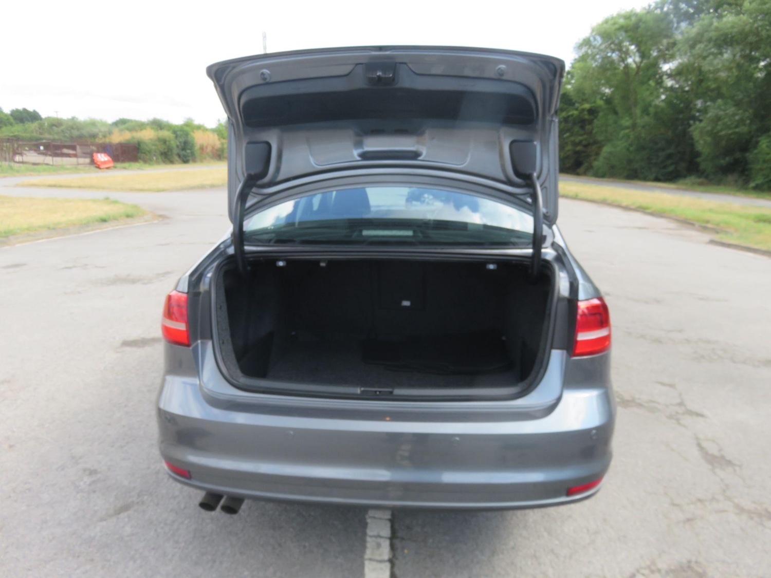 Used Volkswagen Jetta 2015 for sale - 76644738: Photo 18