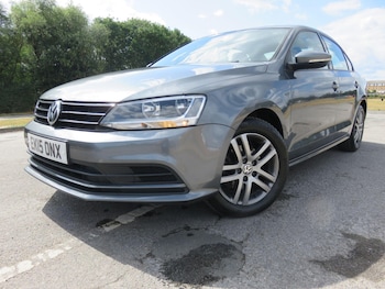 Used Volkswagen Jetta 2015 for sale - 76644738: Photo