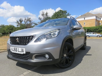 Used Peugeot 2008 2017 for sale - 79601719: Photo