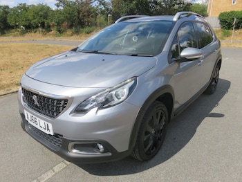Used Peugeot 2008 2017 for sale - 79601719: Photo