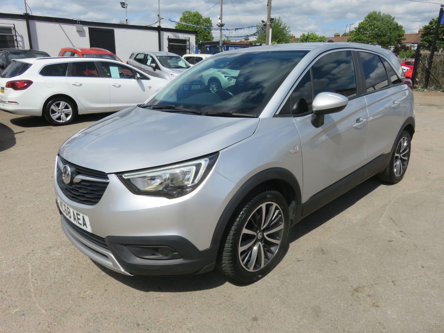 Used Vauxhall Crossland X 2018 for sale - 77279542: Photo 2