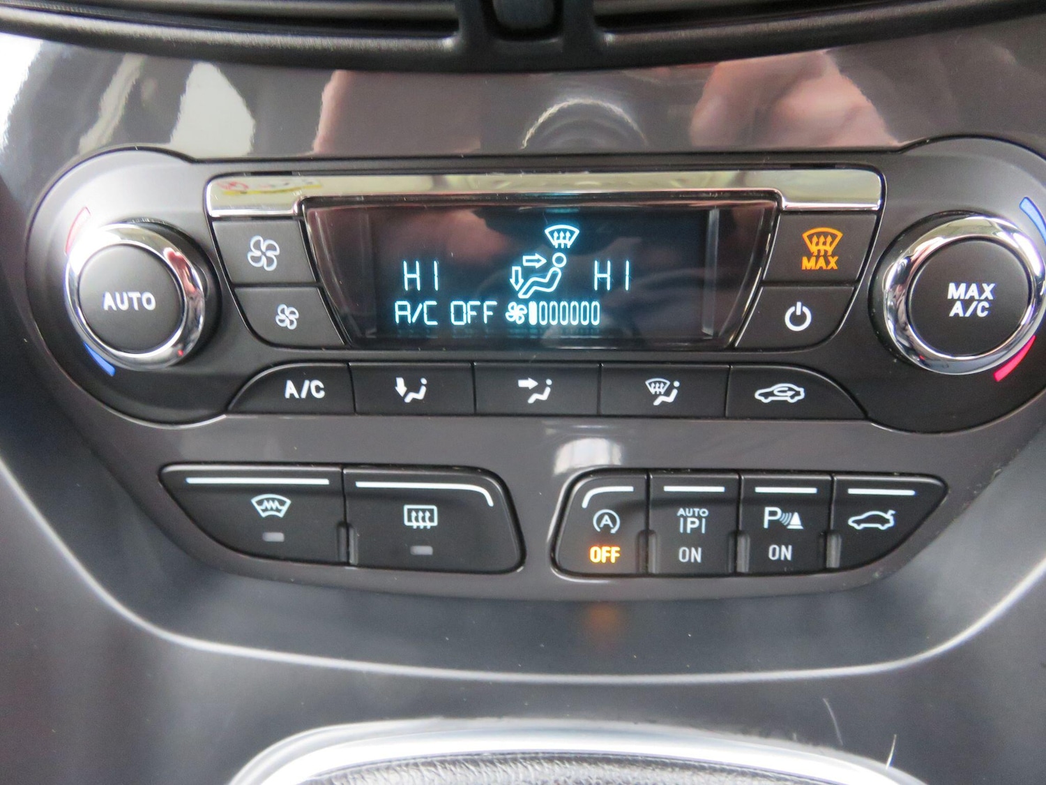 Used Ford Kuga 2016 for sale - 77611570: Photo 38