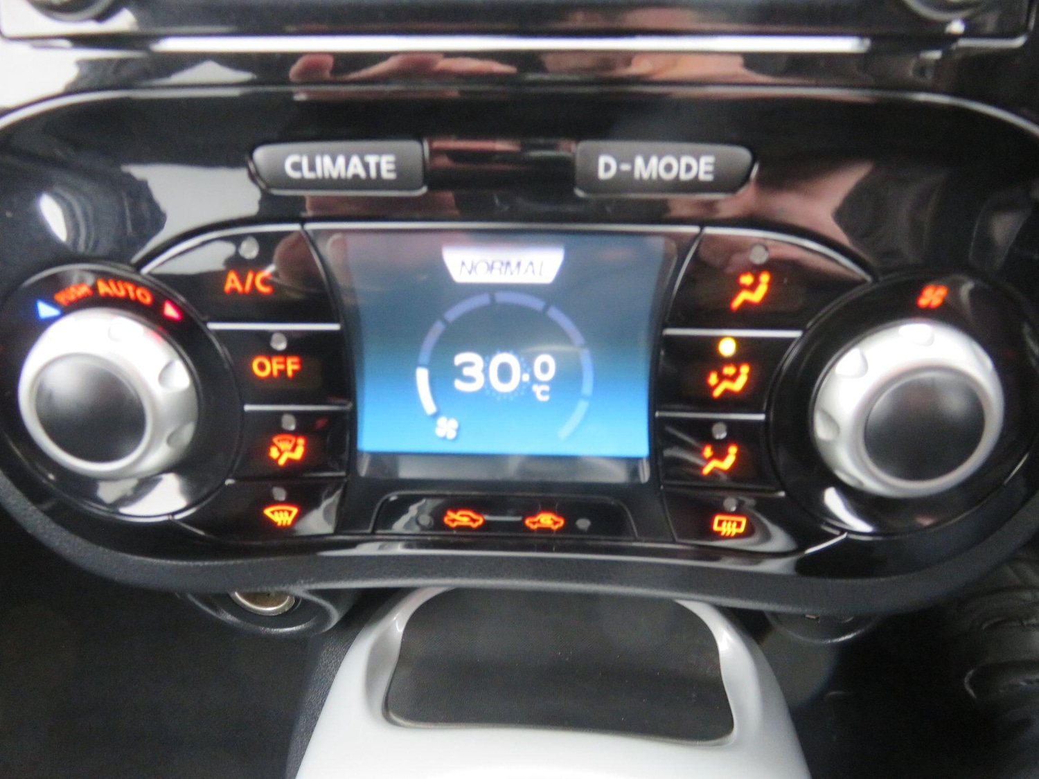 Used Nissan Juke for sale - 77794114: Photo 30