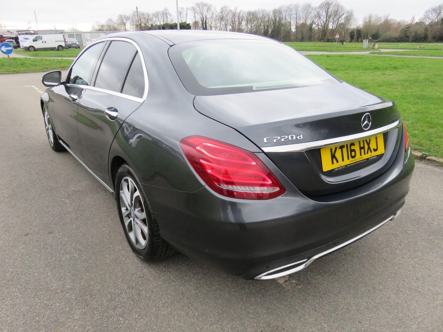 Used Mercedes-Benz C Class 2016 for sale - 77074286: Photo 14