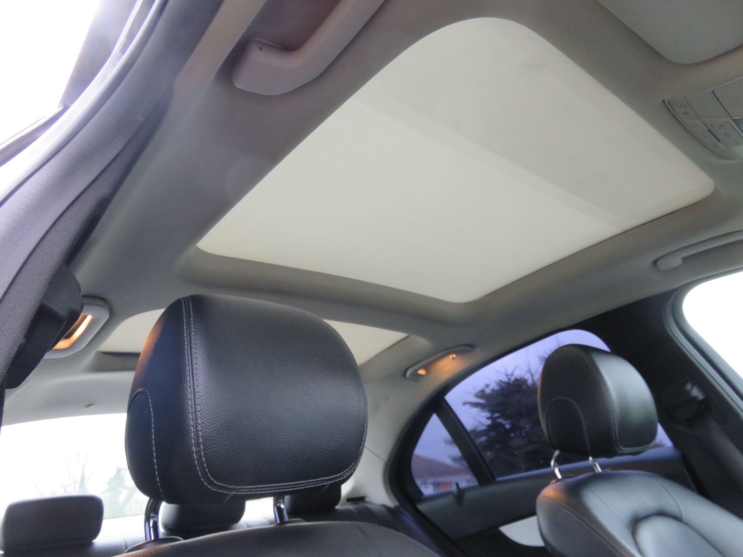 Used Mercedes-Benz C Class 2016 for sale - 77074286: Photo 27