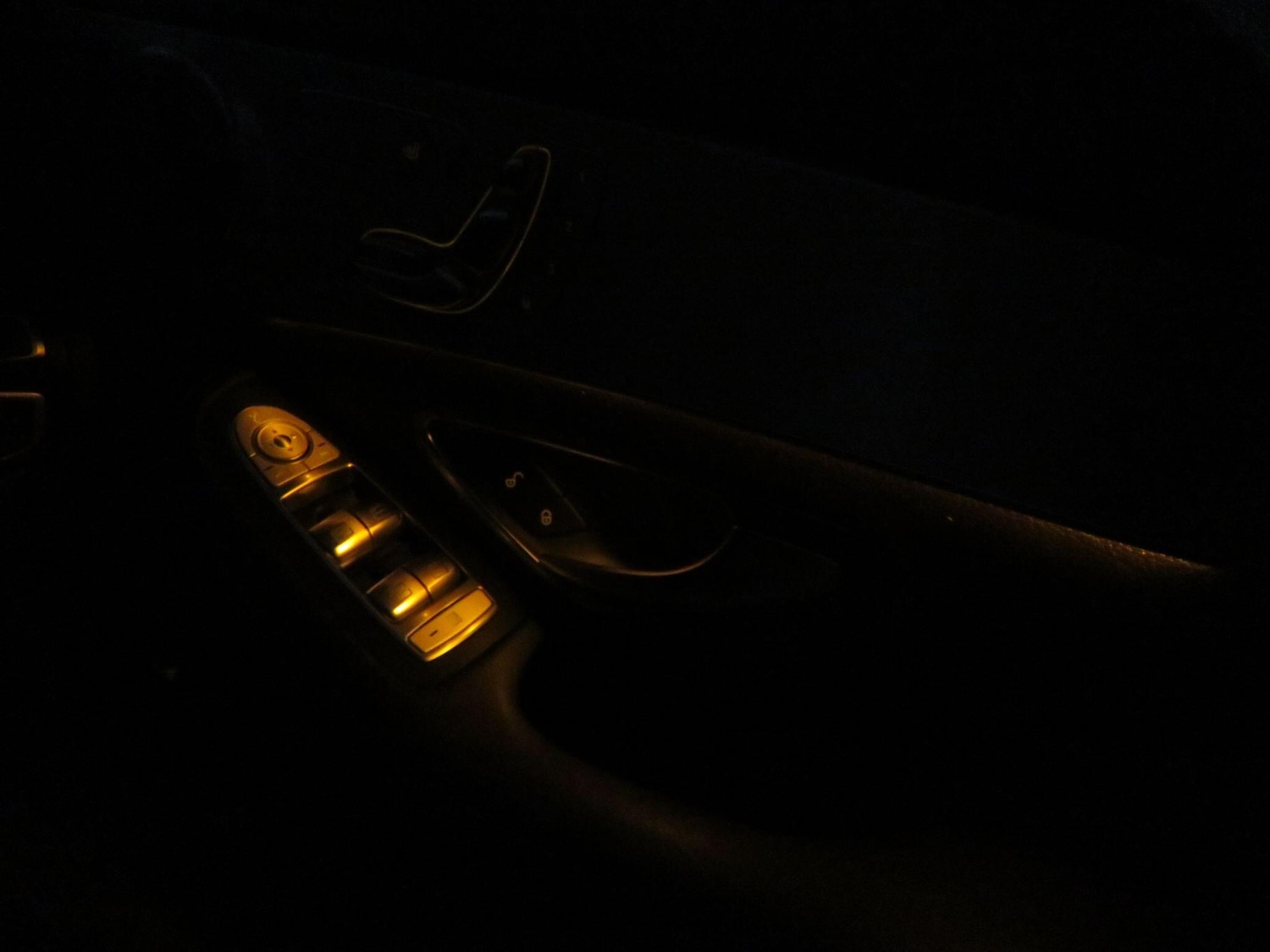 Used Mercedes-Benz C Class 2016 for sale - 77074286: Photo 33