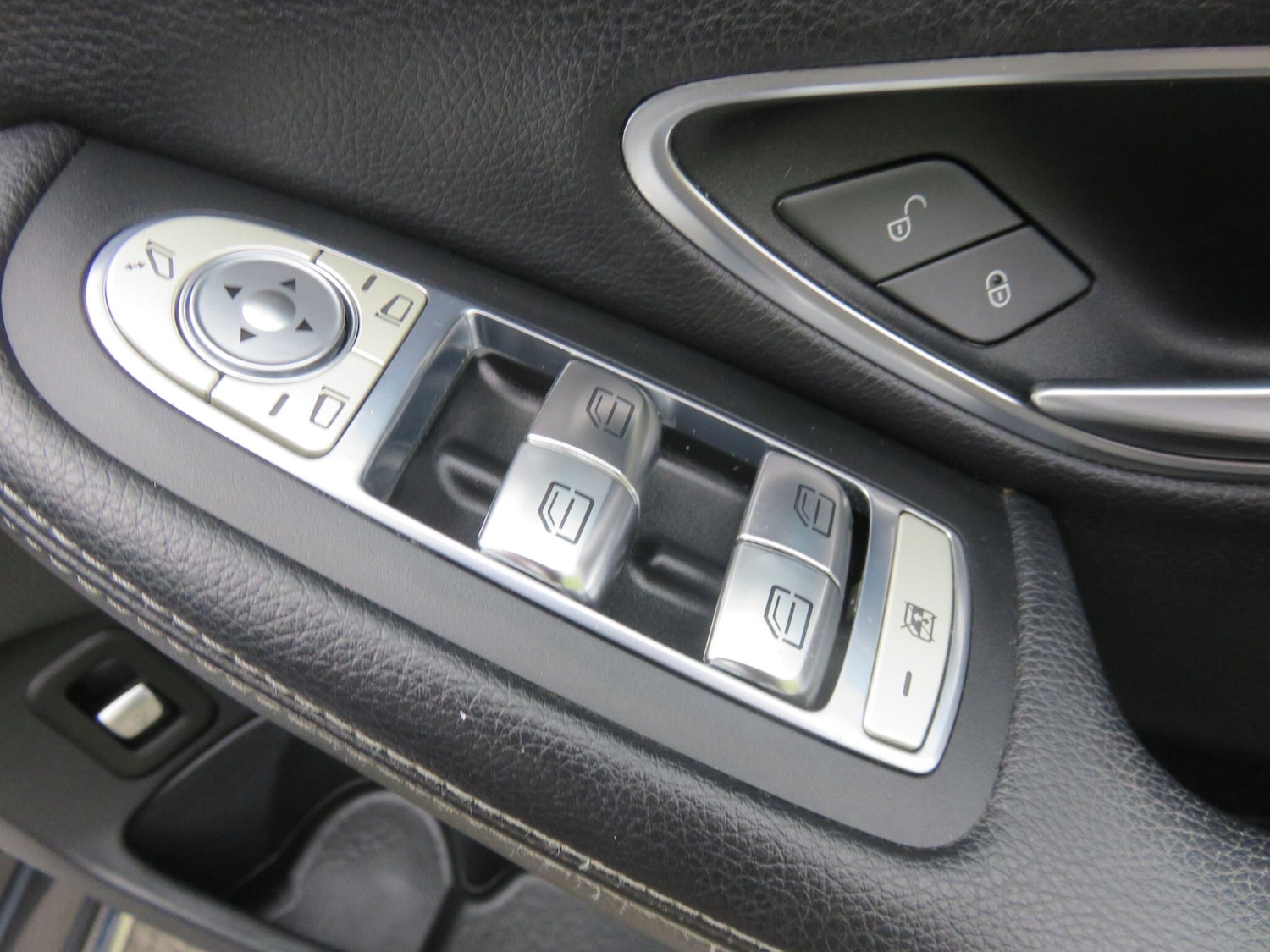 Used Mercedes-Benz C Class 2016 for sale - 77074286: Photo 39