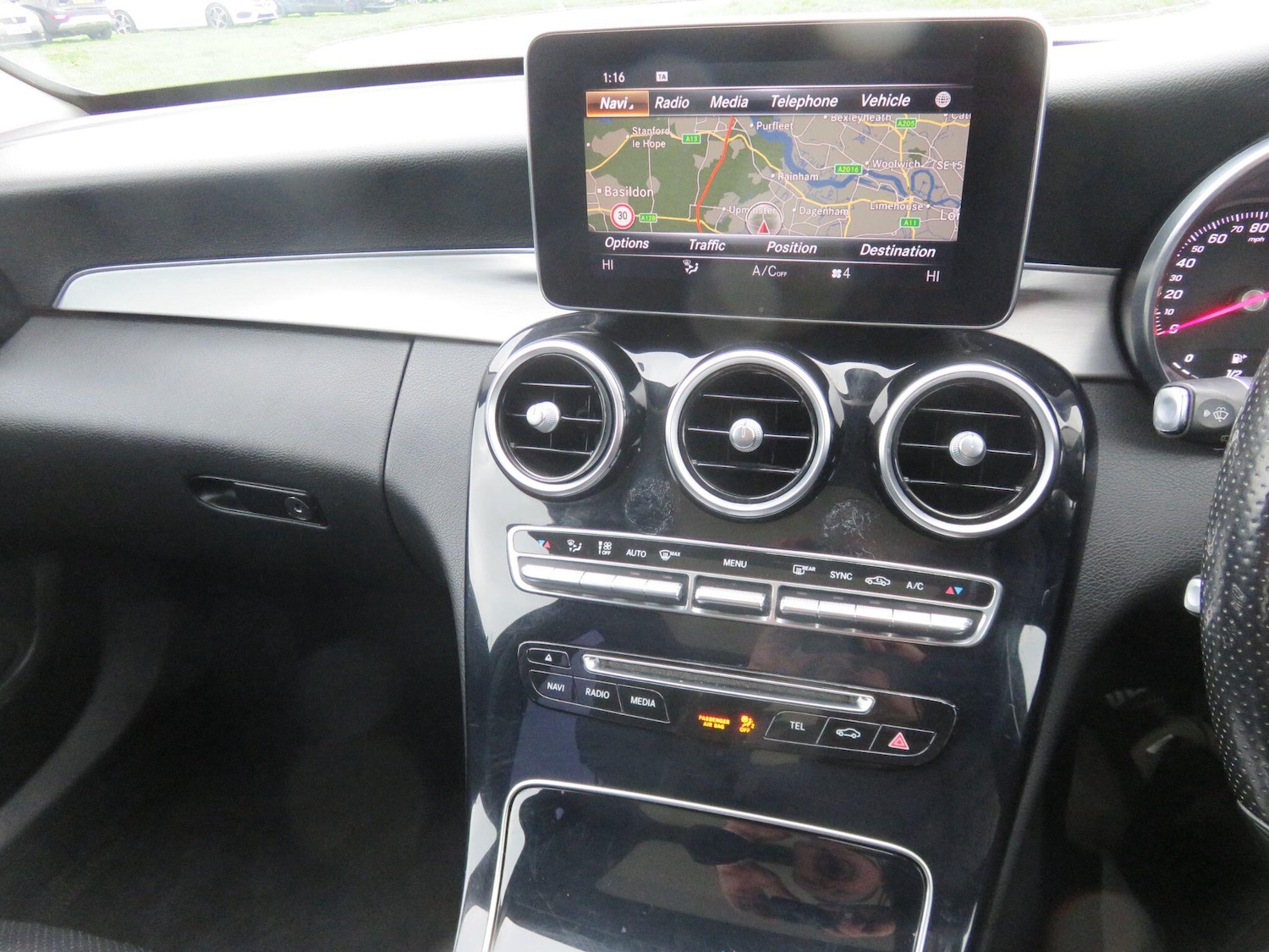 Used Mercedes-Benz C Class 2016 for sale - 77074286: Photo 41