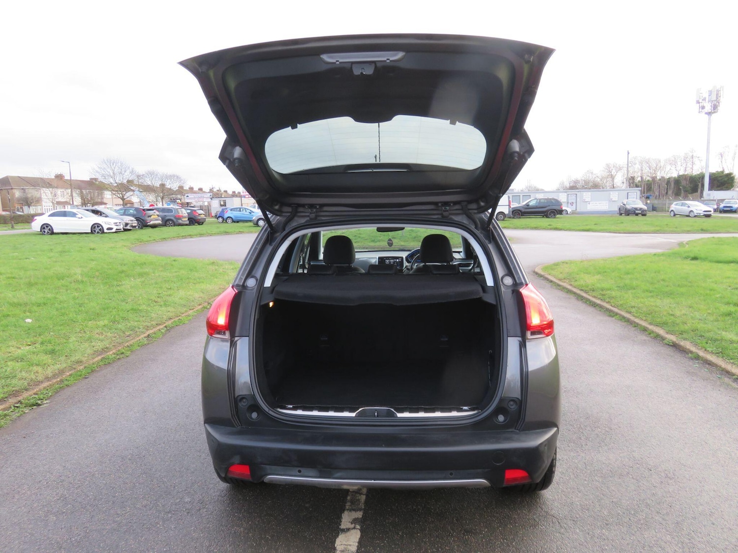 Used Peugeot 2008 2016 for sale - 77202893: Photo 18