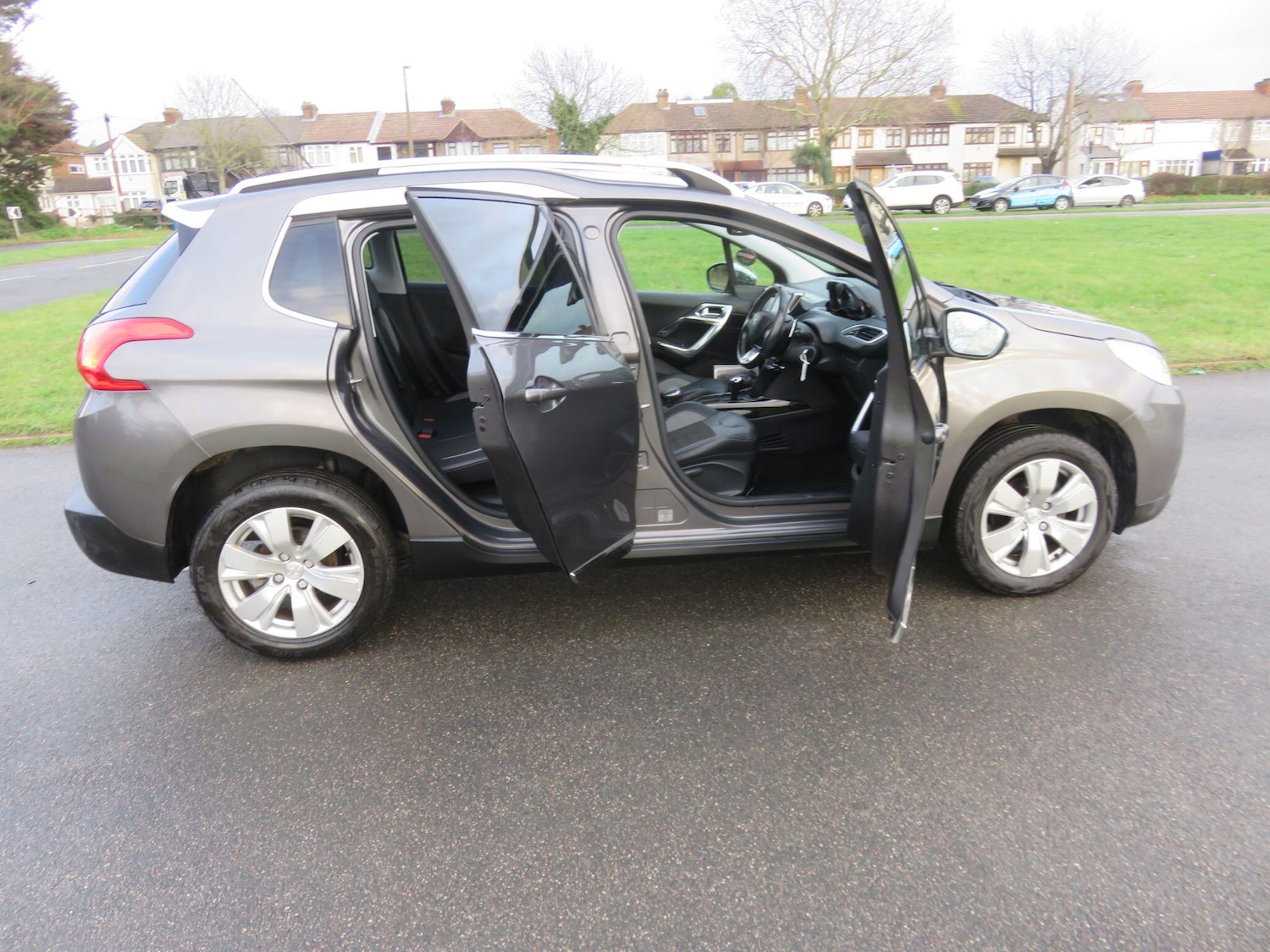 Used Peugeot 2008 2016 for sale - 77202893: Photo 19