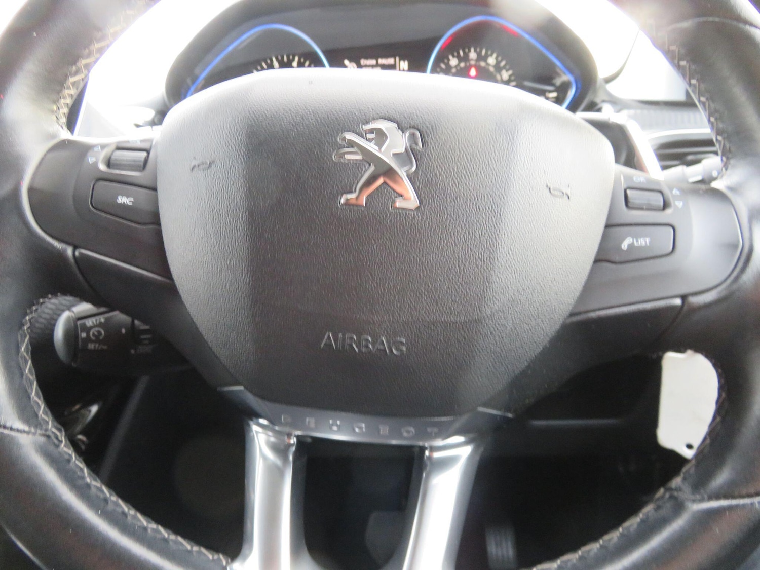 Used Peugeot 2008 2016 for sale - 77202893: Photo 22