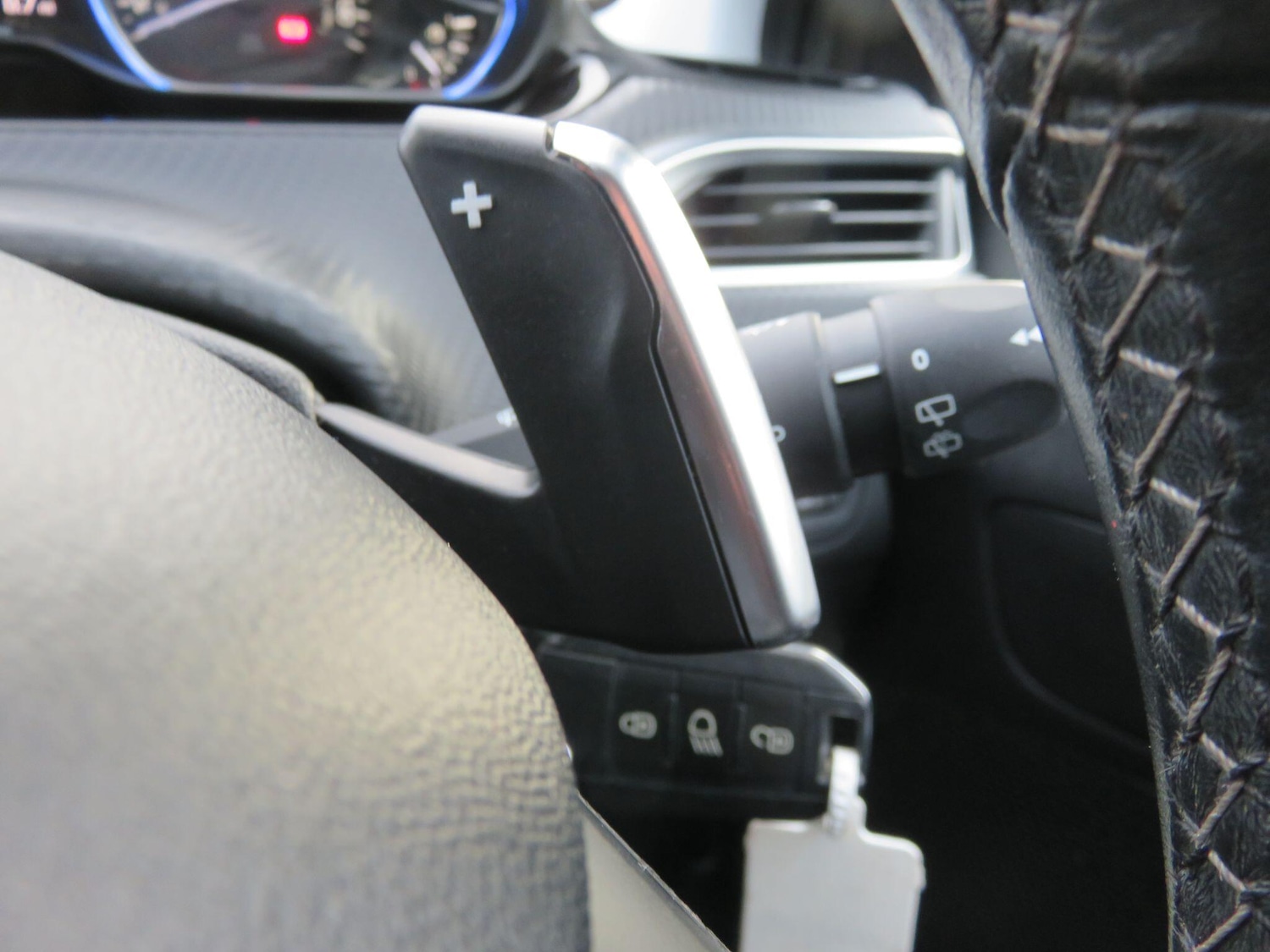 Used Peugeot 2008 2016 for sale - 77202893: Photo 29