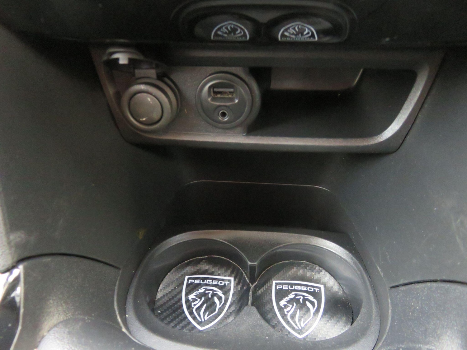 Used Peugeot 2008 2016 for sale - 77202893: Photo 33