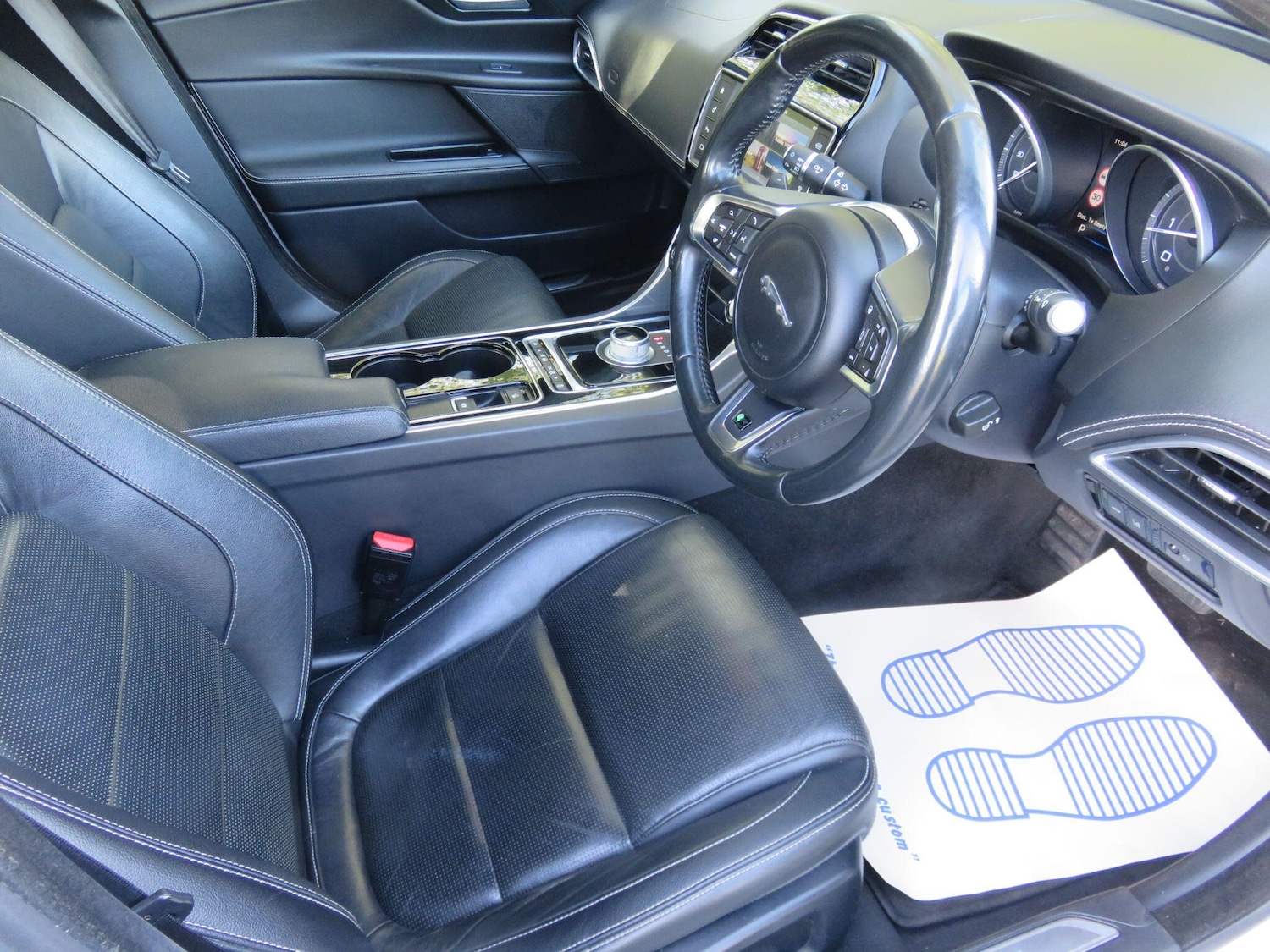 Used Jaguar XE 2015 for sale - 76381343: Photo 22