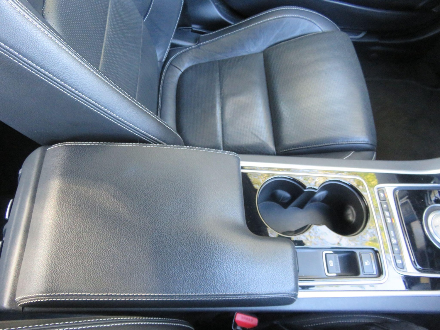 Used Jaguar XE 2015 for sale - 76381343: Photo 36