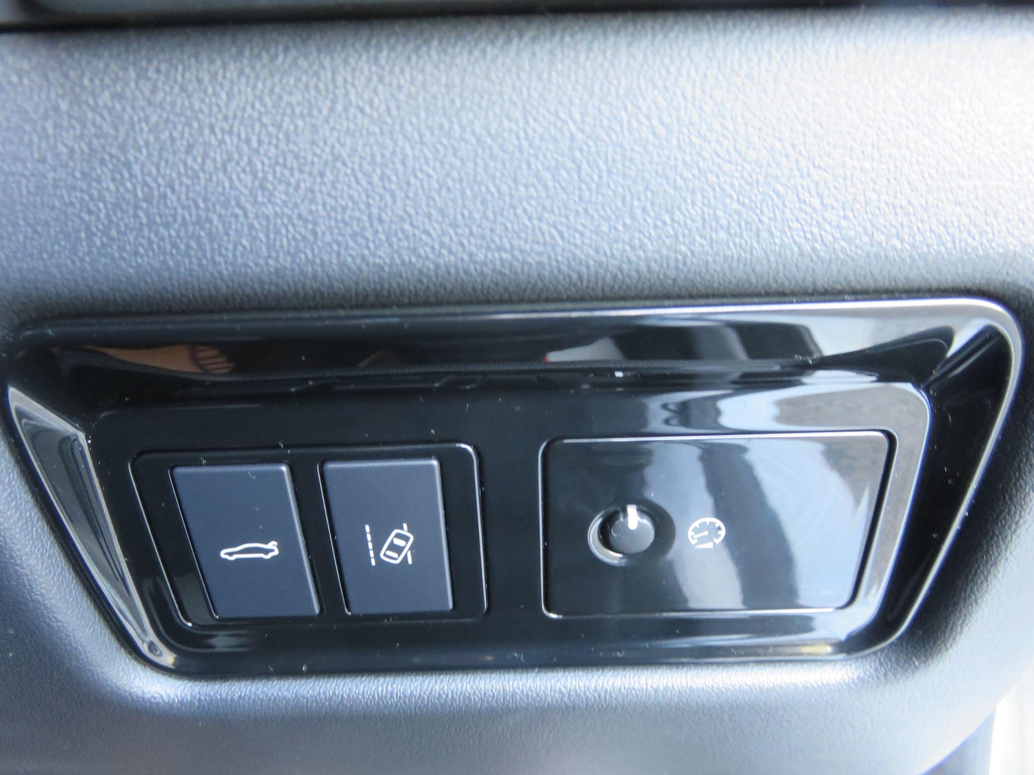 Used Jaguar XE 2015 for sale - 76381343: Photo 38