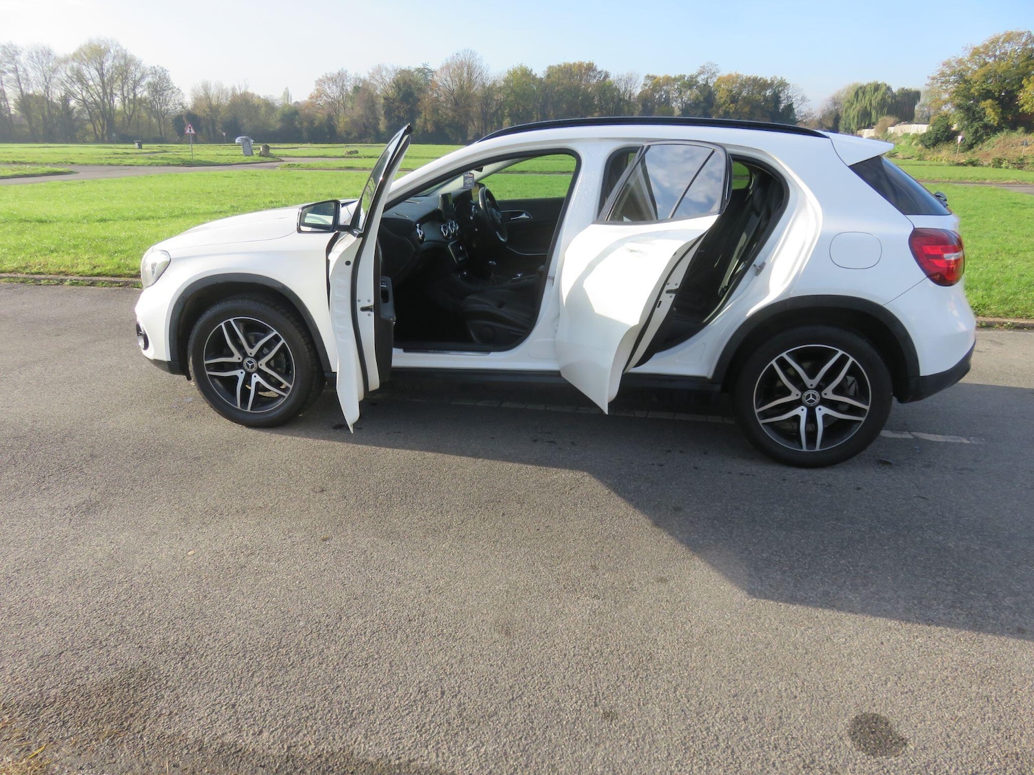 Used Mercedes-Benz GLA 2018 for sale - 77237587: Photo 17