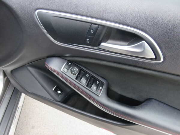 Used Mercedes-Benz GLA 2018 for sale - 76337525: Photo 38