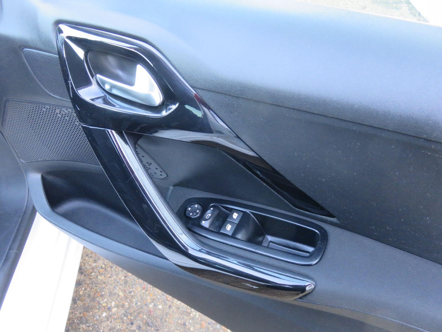 Used Peugeot 208 2014 for sale - 77131501: Photo 34