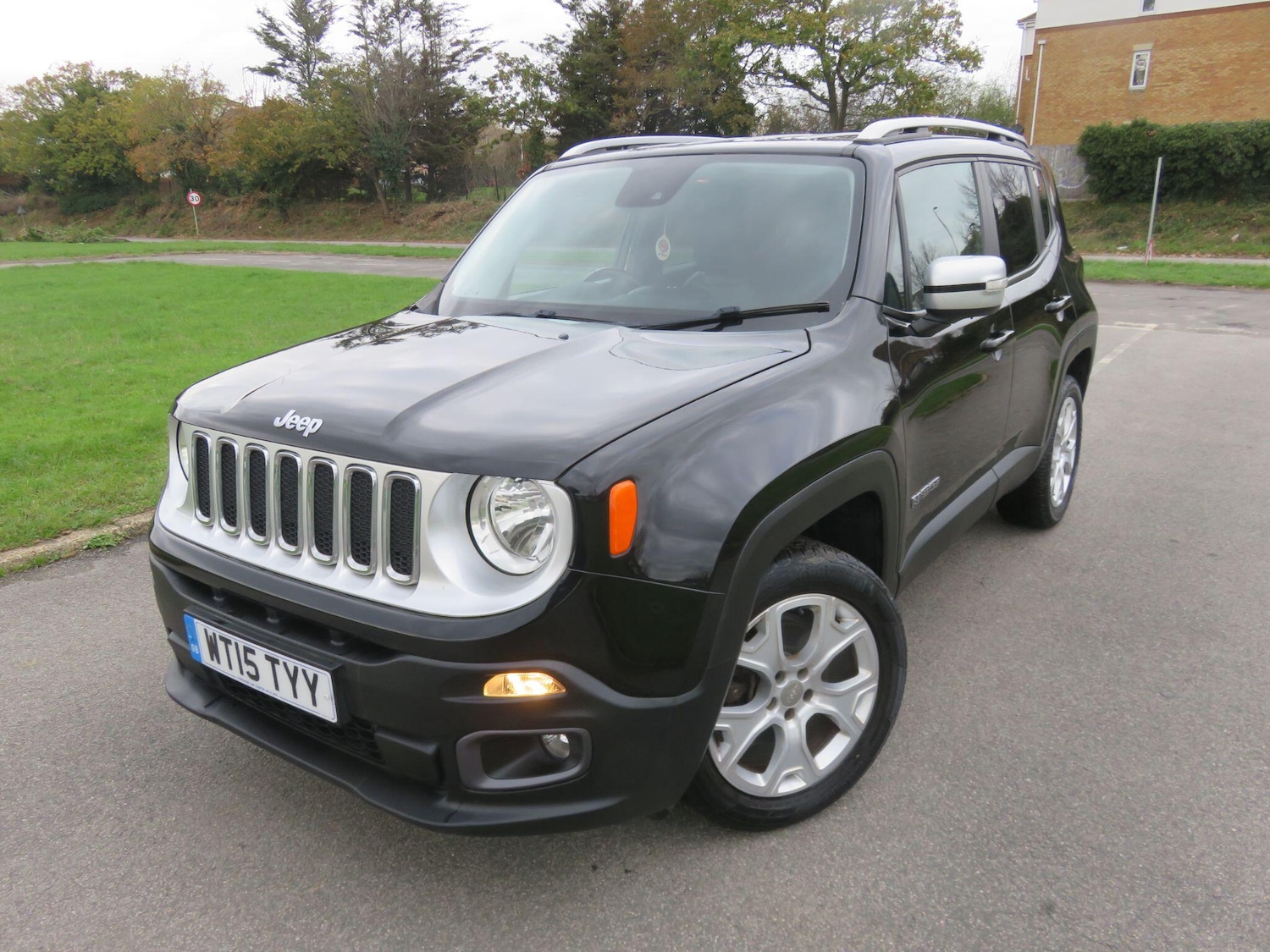 Used Jeep Renegade 2015 for sale - 76839808: Photo 1