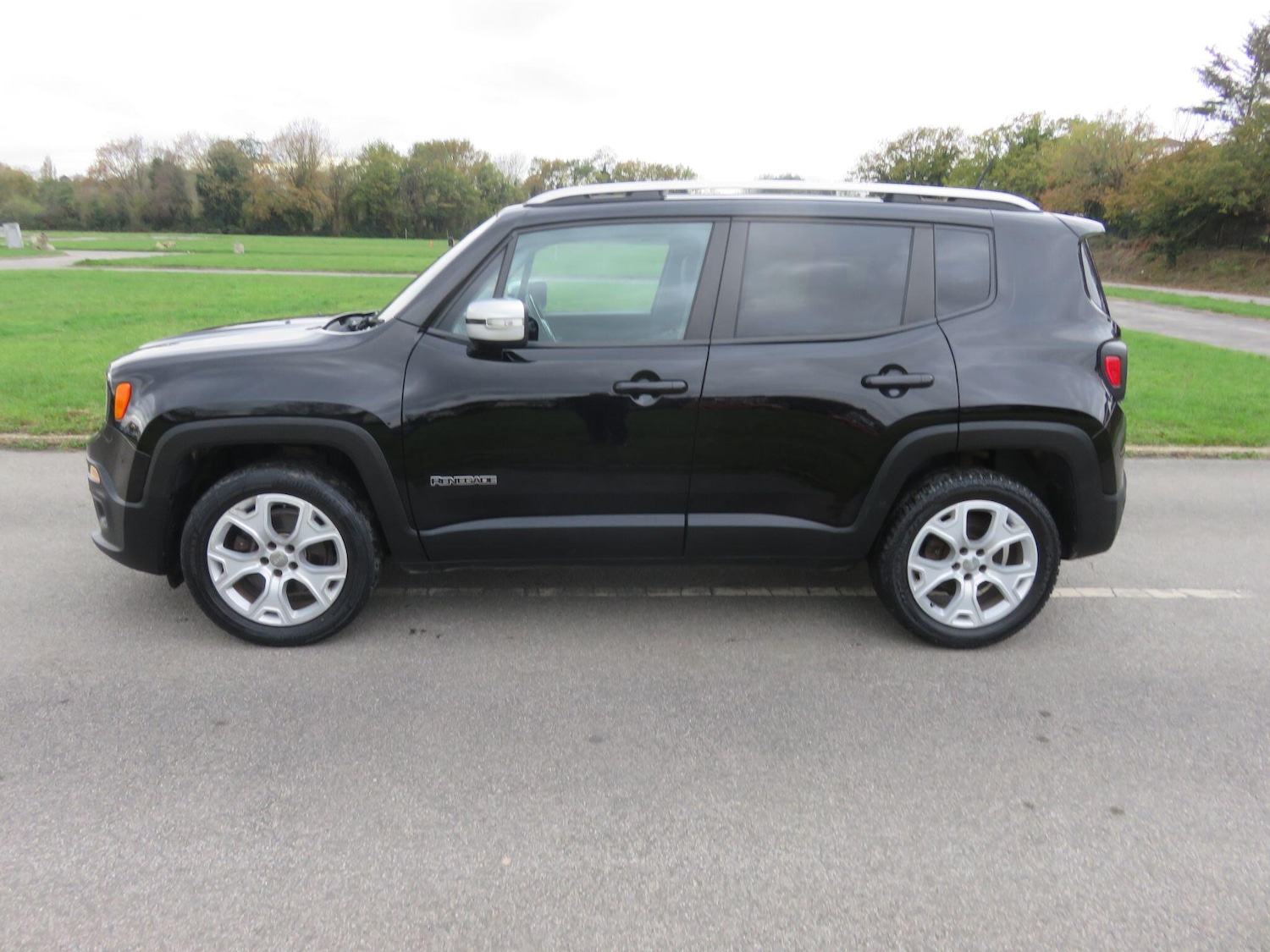 Used Jeep Renegade 2015 for sale - 76839808: Photo 15