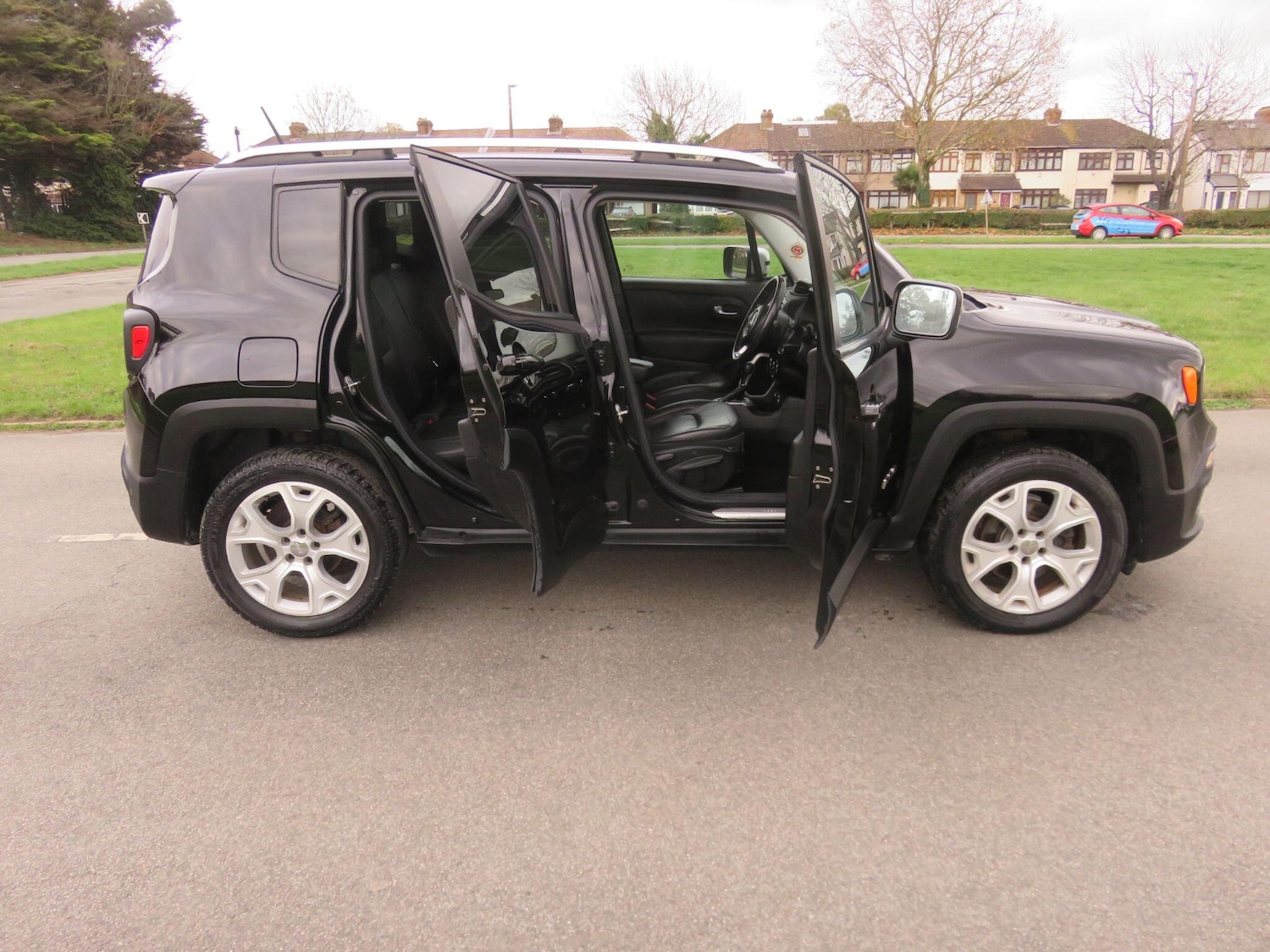Used Jeep Renegade 2015 for sale - 76839808: Photo 19