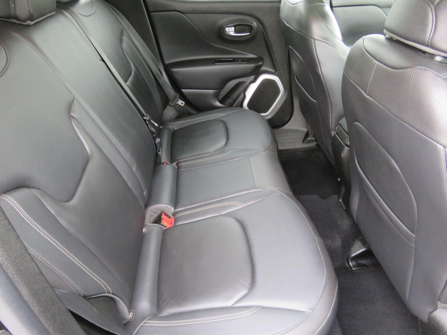 Used Jeep Renegade 2015 for sale - 76839808: Photo 45