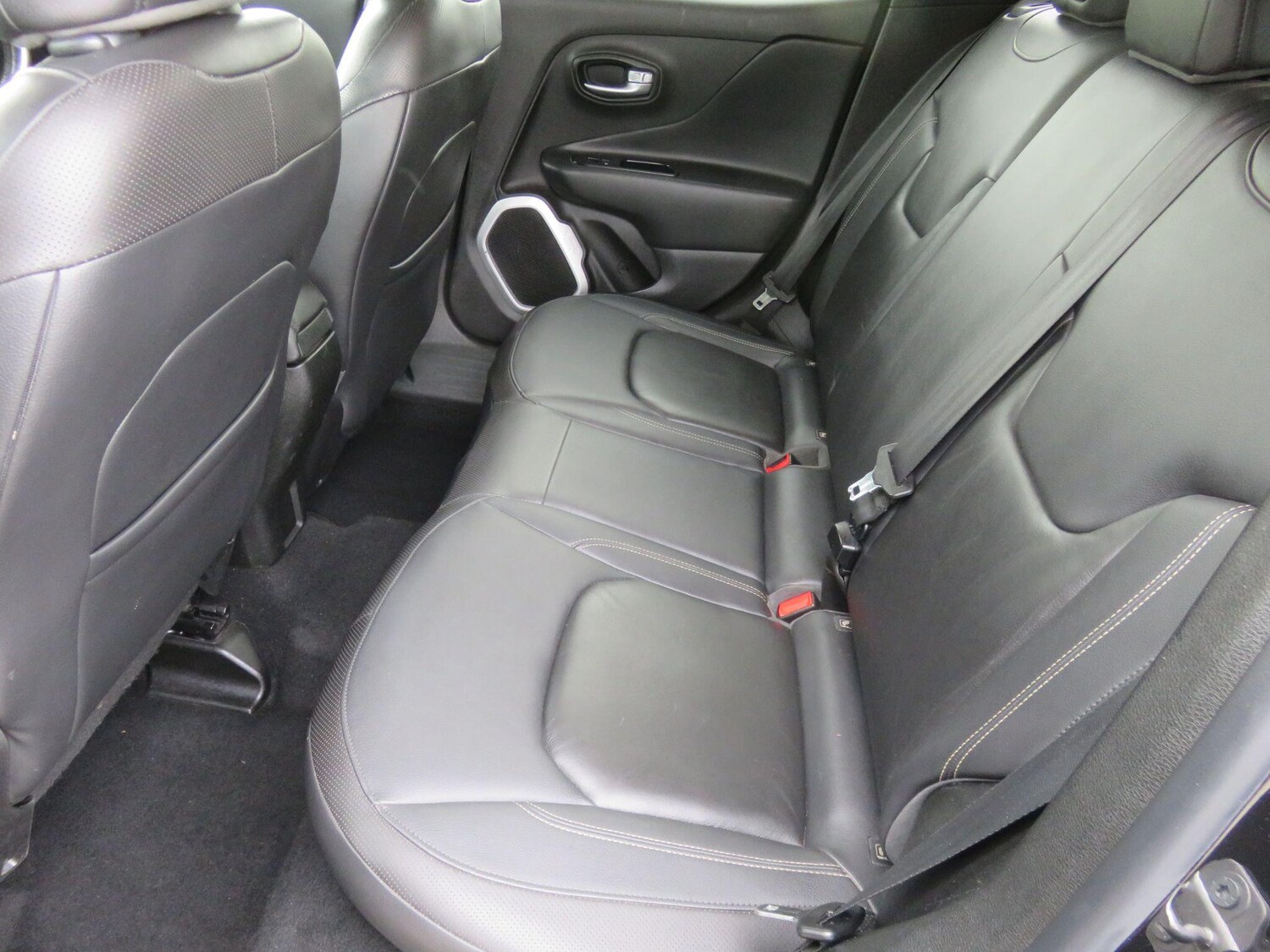 Used Jeep Renegade 2015 for sale - 76839808: Photo 47