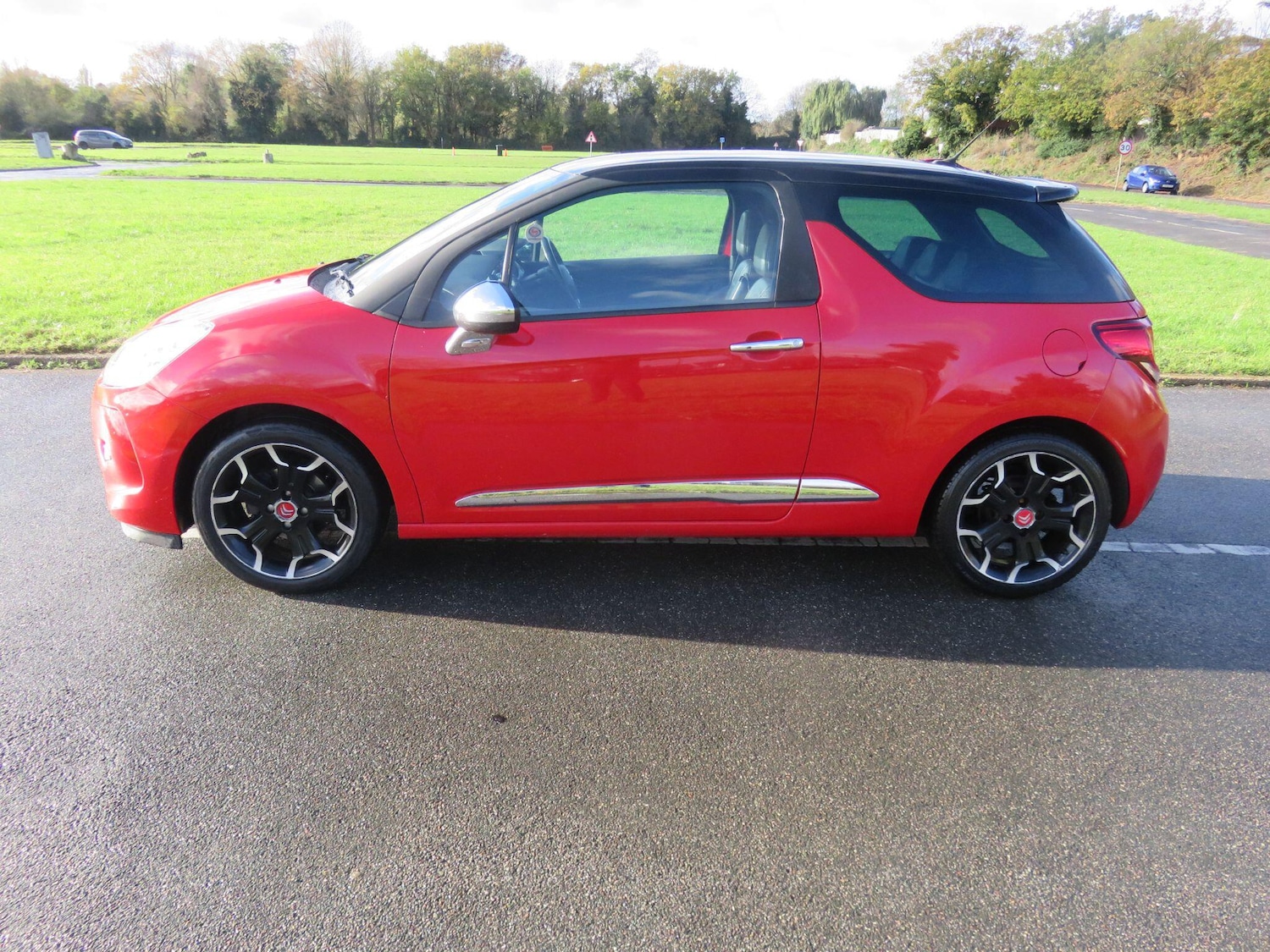 Used Citroen DS3 2011 for sale - 76753077: Photo 15