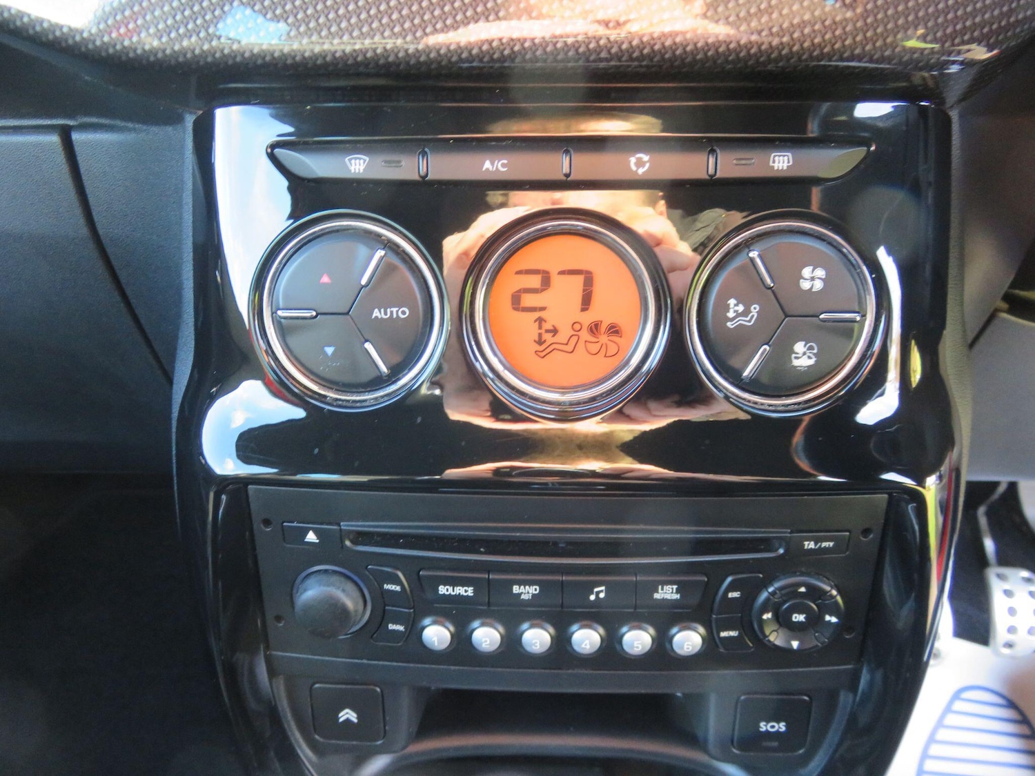 Used Citroen DS3 2011 for sale - 76753077: Photo 24