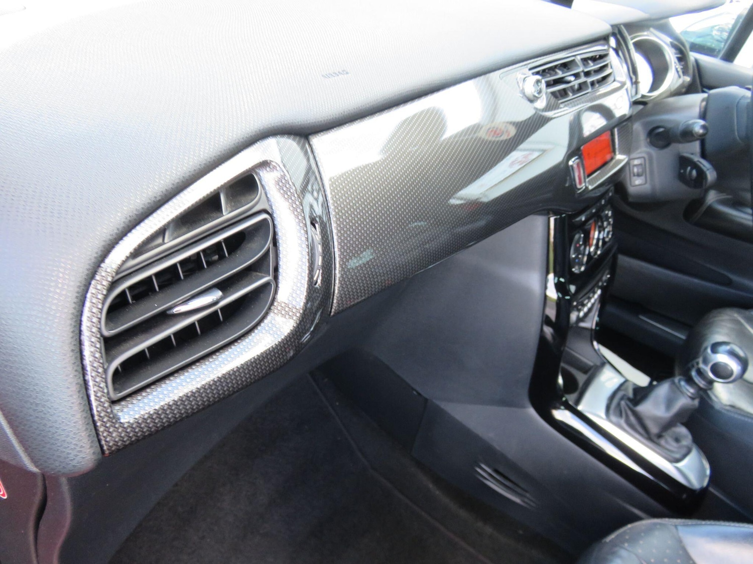 Used Citroen DS3 2011 for sale - 76753077: Photo 33