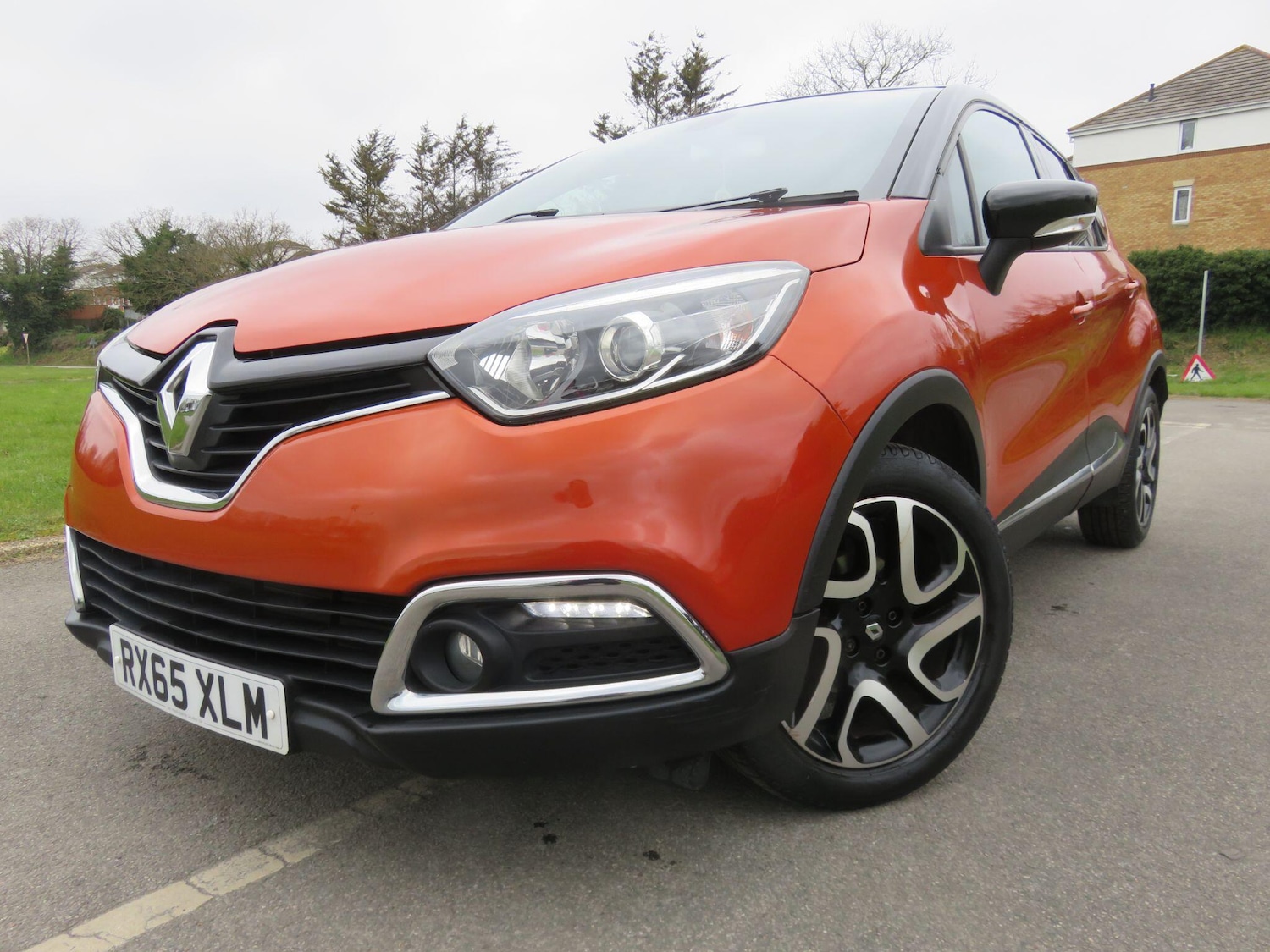 Used Renault Captur 2015 for sale - 78048176: Photo 2