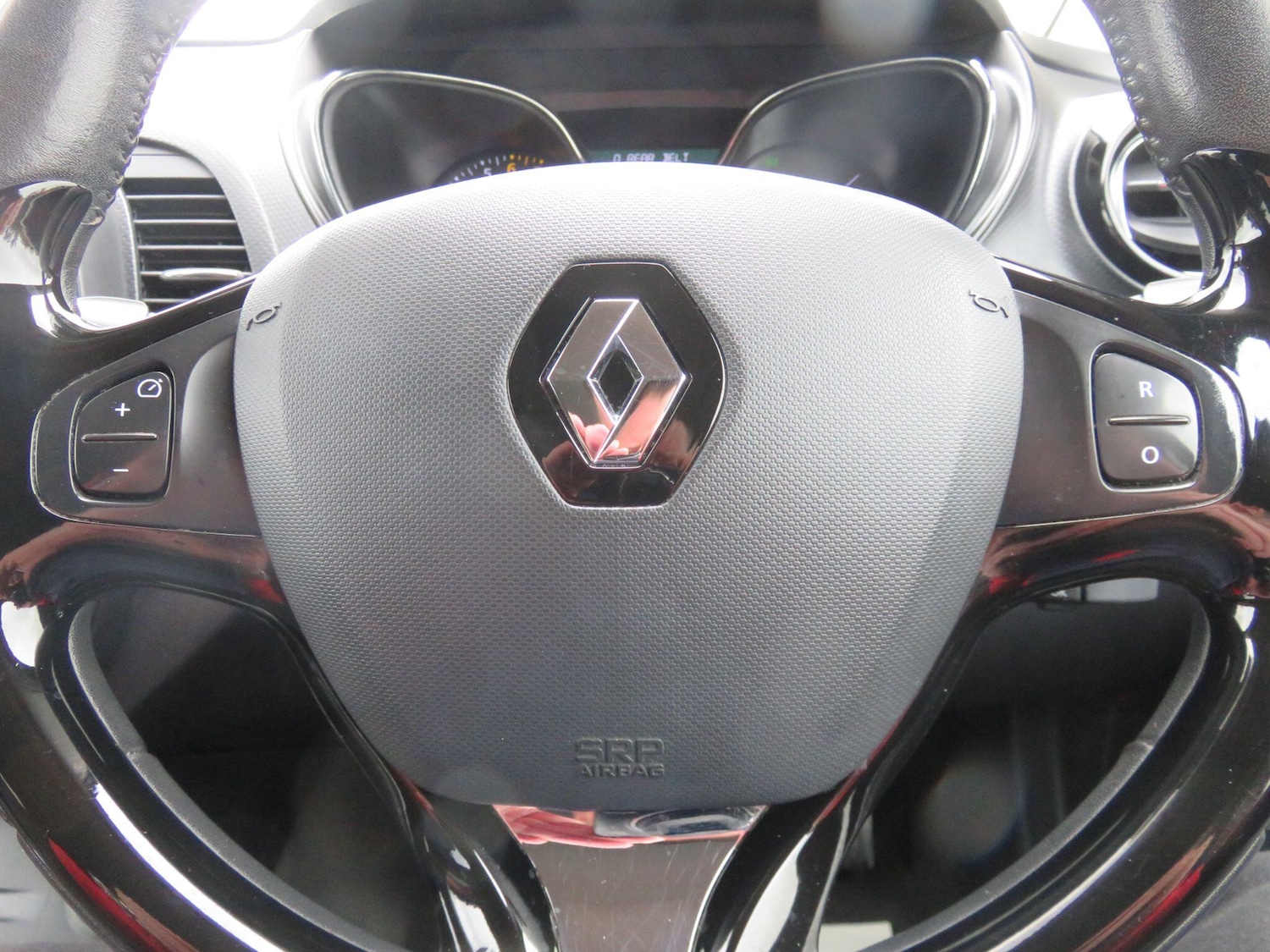 Used Renault Captur 2015 for sale - 78048176: Photo 25