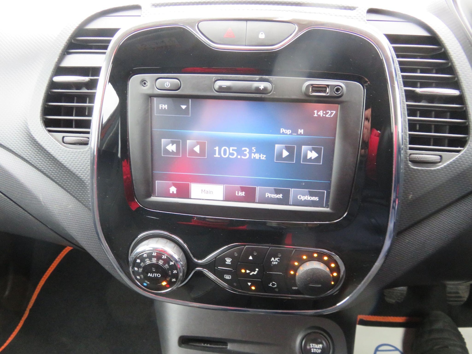 Used Renault Captur 2015 for sale - 78048176: Photo 28