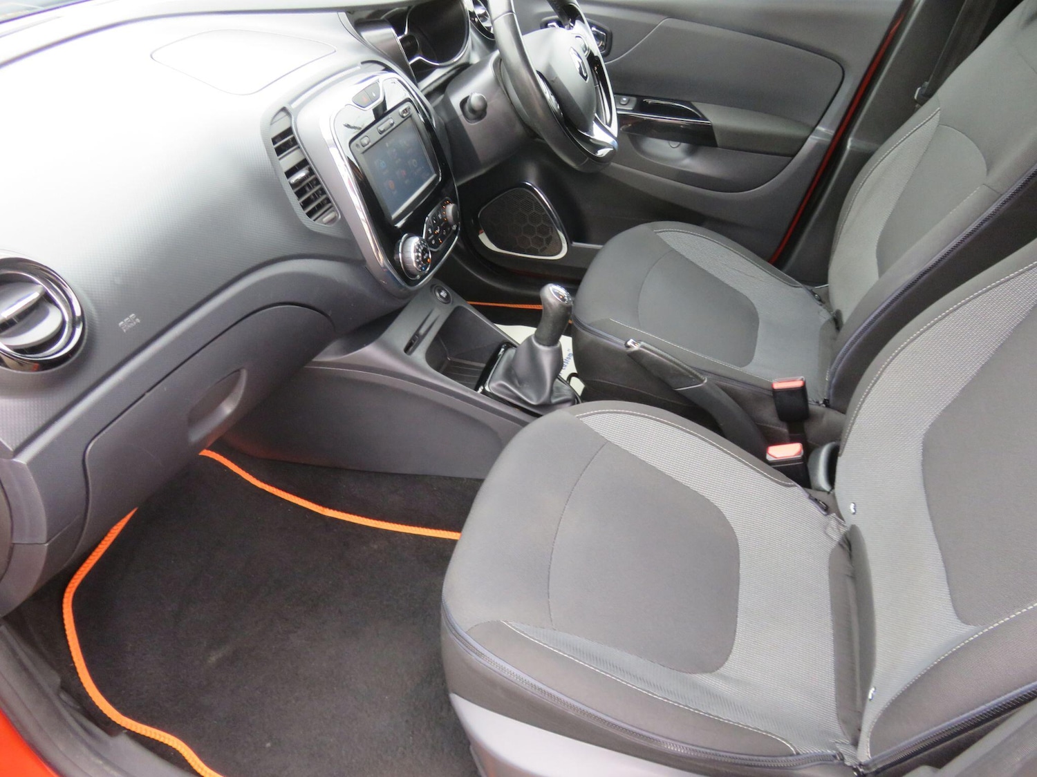 Used Renault Captur 2015 for sale - 78048176: Photo 33