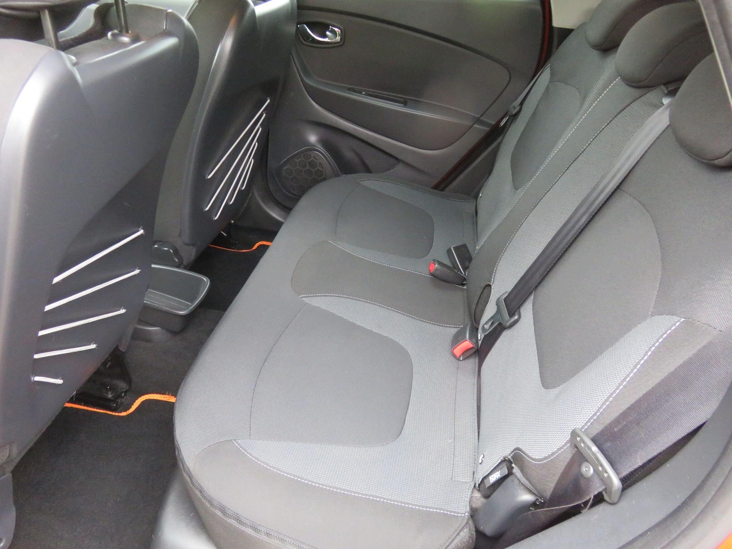 Used Renault Captur 2015 for sale - 78048176: Photo 38